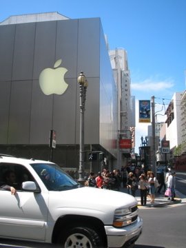 San Francisco Apple Store by Tworu Watanabe