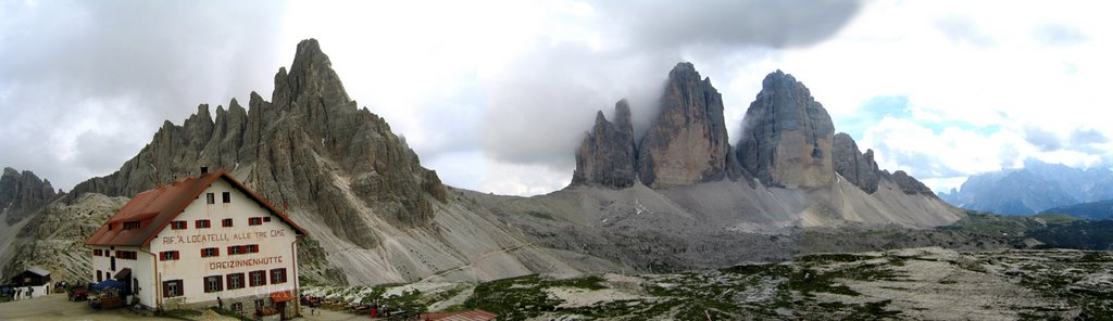 TRE CIME di LAVAREDO dal RIF. LOCATELLI '04 by Claudio Groppelli