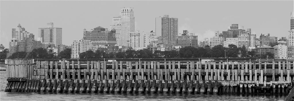 Governors Island Dock by jonathan.nyc