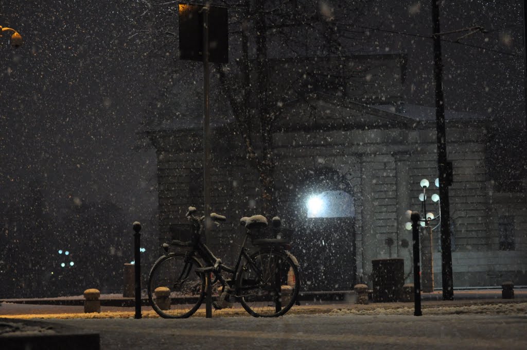 Milano- ultima nevicata in piazza Sempione? by eziozerziani