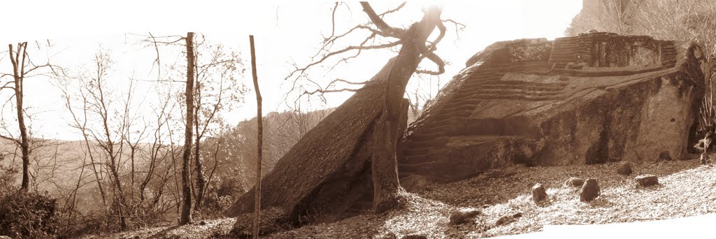 La misteriosa piramide di Bomarzo by Troscia Andrea