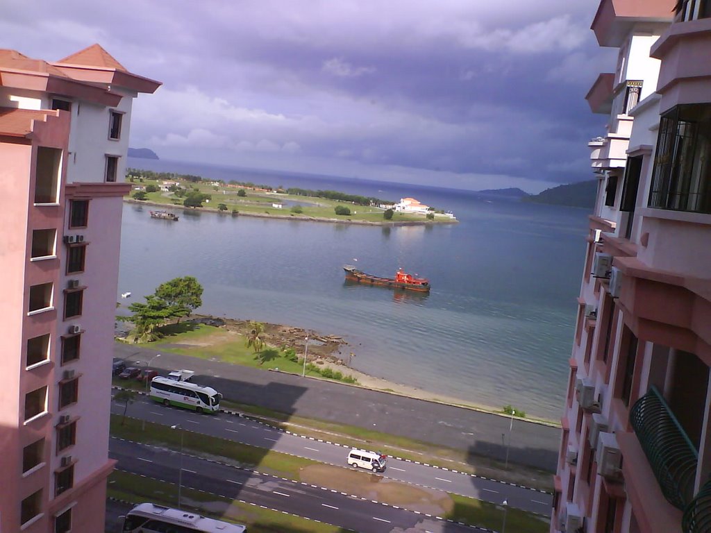 View of sea and Sutera Harbour Resort from Marina Court by sudeeproy