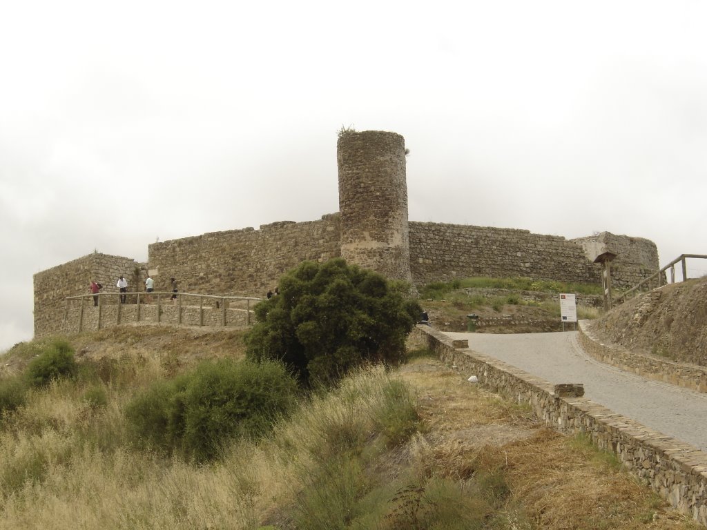 Castelo de Aljezur by Pedro Gonçalves