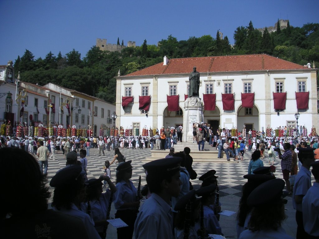 Festa dos Tabuleiros, Tomar by Njord