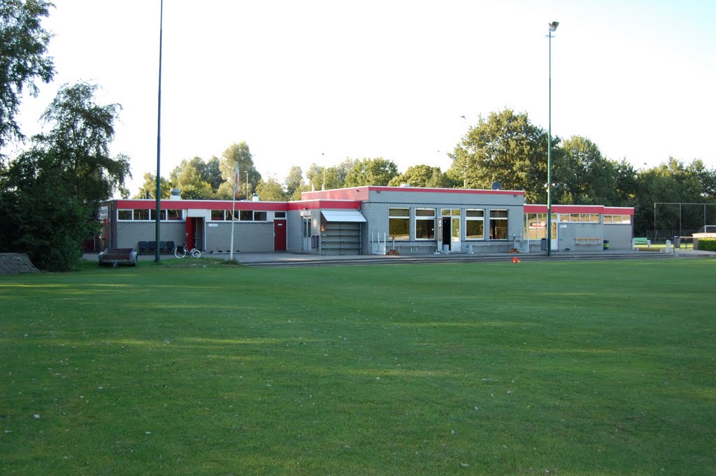 Kantine (voorzijde) voetbalvereniging RKSV Boxtel by Arno Braamhorst