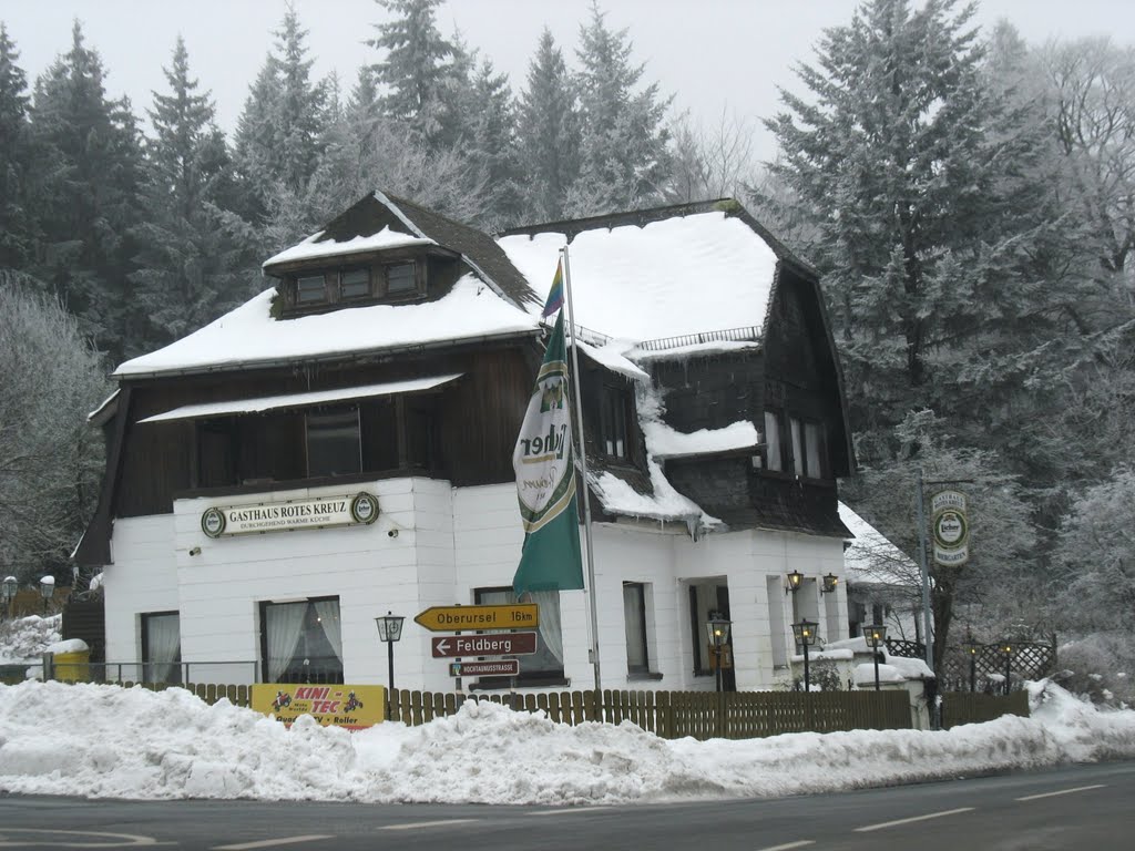 Gasthaus "Rotes Kreuz" an der Hochtaunusstraße by 600m