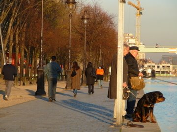 Promenade sur le canal de l'Ourcq by zagreus