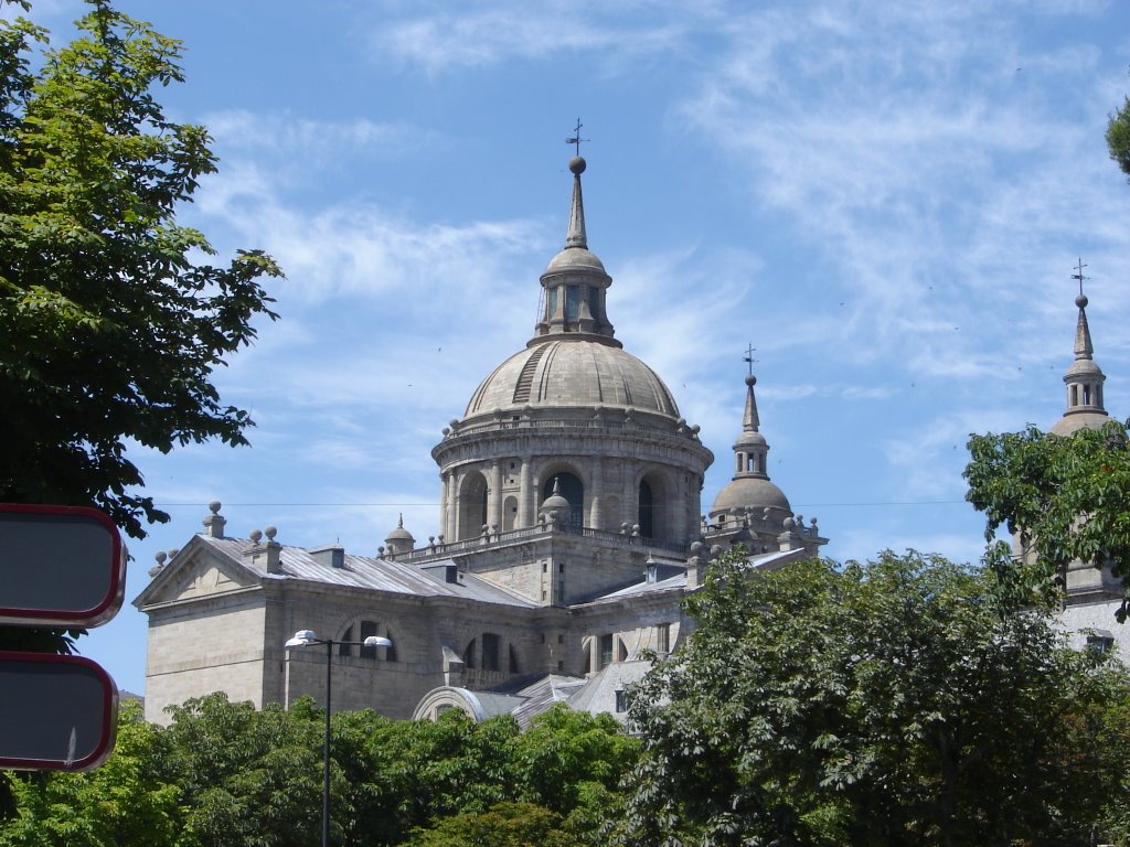 Monasterio de San Lorenzo by jlgoriani