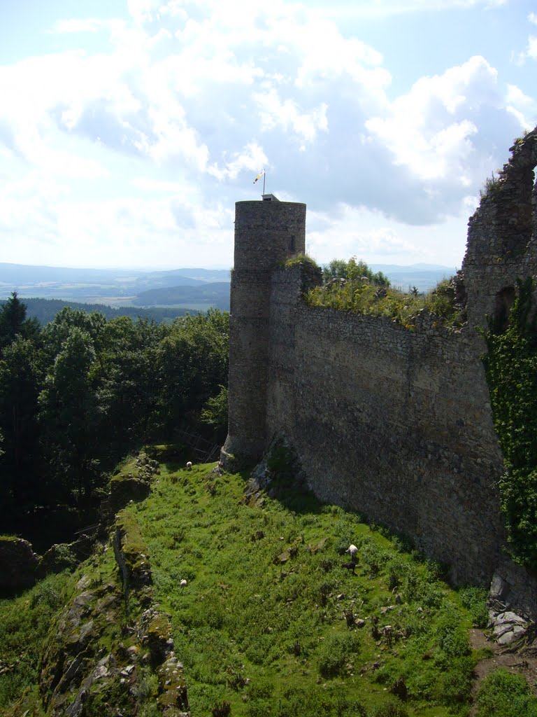 Helfenburk Ruins Zricenina by spenik