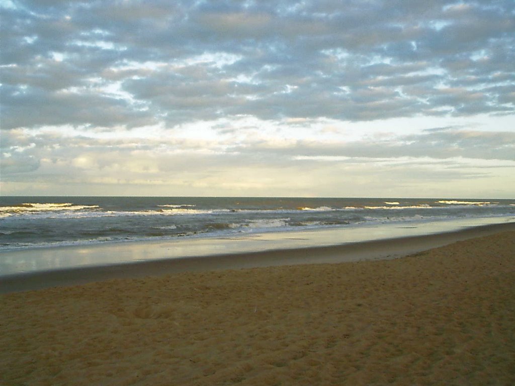 Vista da praia à tarde by julioalmeida