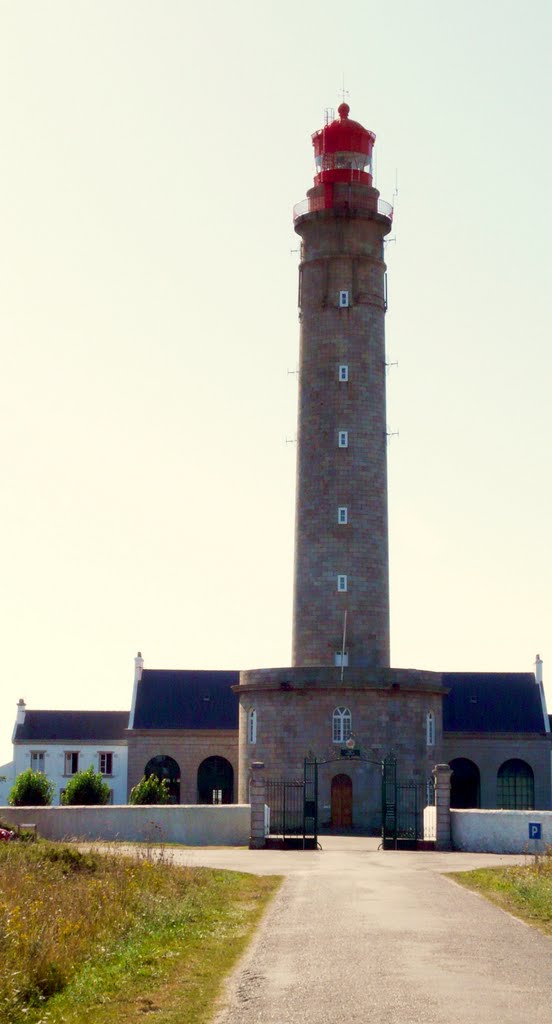 Belle île en mer : phare de Goulphar by moodindigo