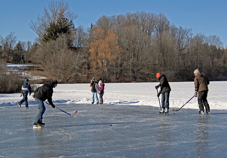 Family Skate, Heart Lake, Brampton Ont. by Chuckels