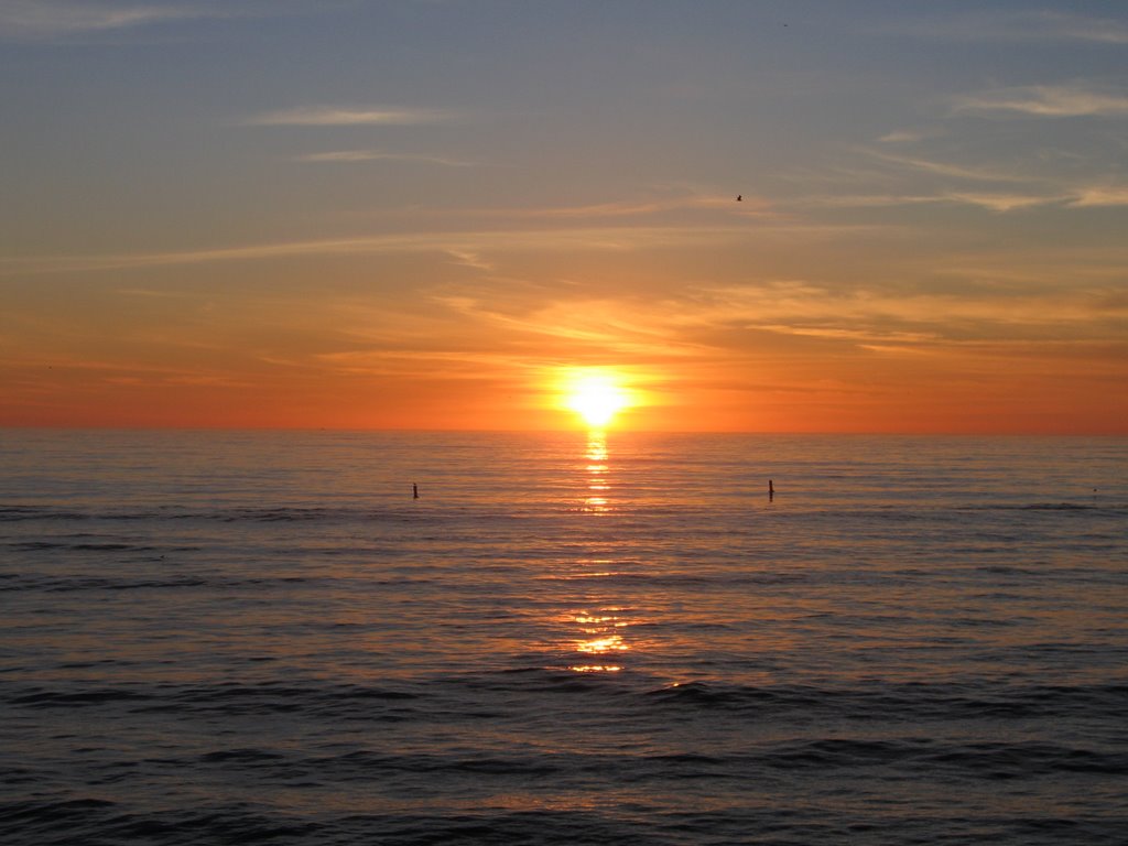 Sunset, Santa Monica Pier, Santa Monica, California, December 14, 2006 by straydog16