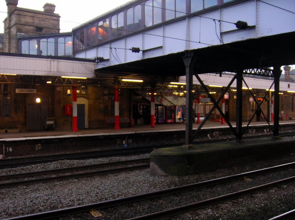 LANCASTER RAILWAY STATION by 5h1n5uk3