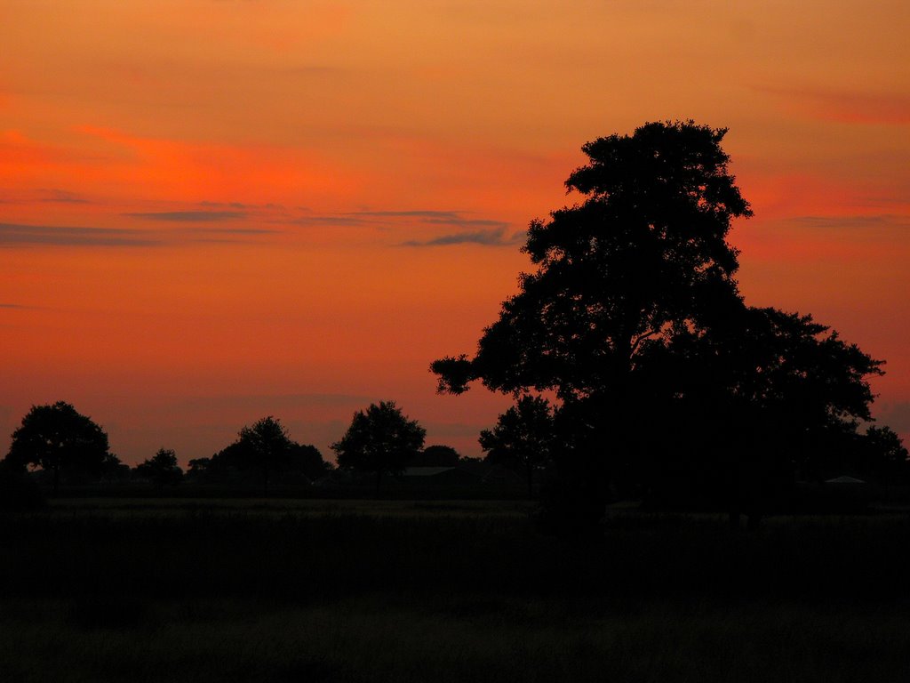 Avondrood bij Wessinghuizen by © Dennis Wubs