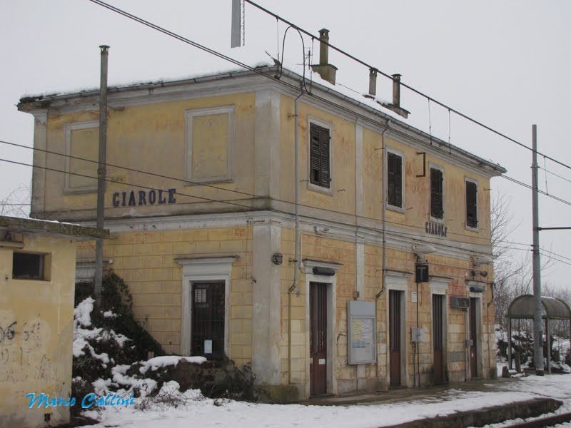 Stazione di Giarole (lato binari) MC2010 by Marco Callini