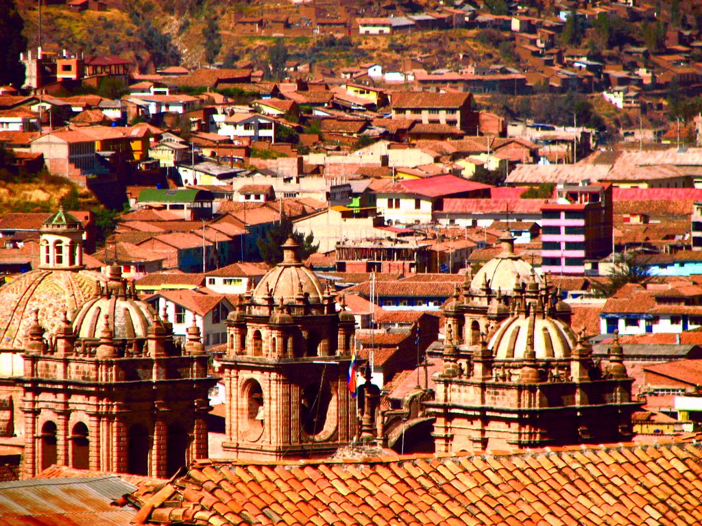 Vue de Cuzco depuis Terra Andina by Luis Garrido Cabrera