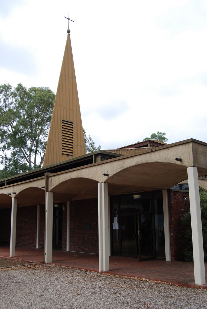 St Saviour's Anglican Church, 1966, replacing the orginal church of 1862. by Phaedrus Fleurieu