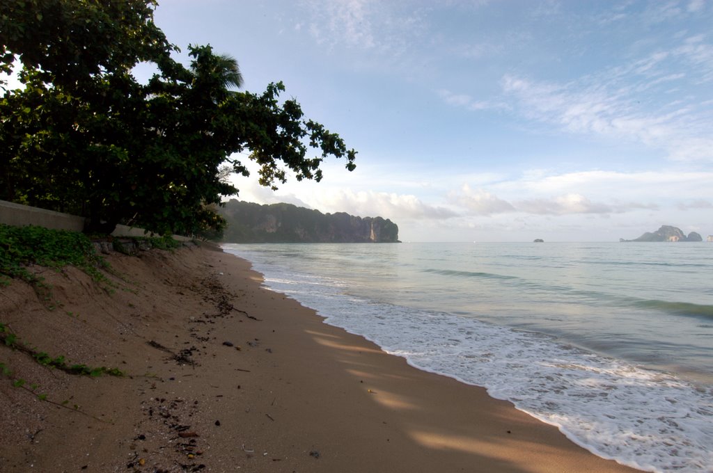 Aonang Beach by Frank Gan