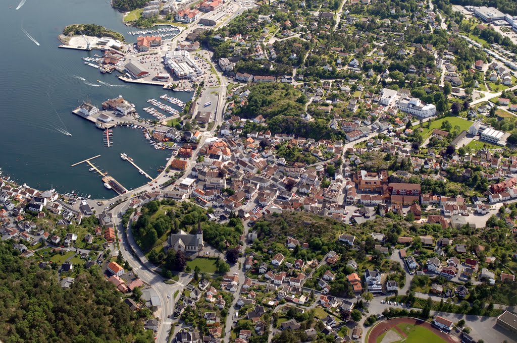 Grimstad, 22.06.2005, 50167515 by lasse@mapaid.com