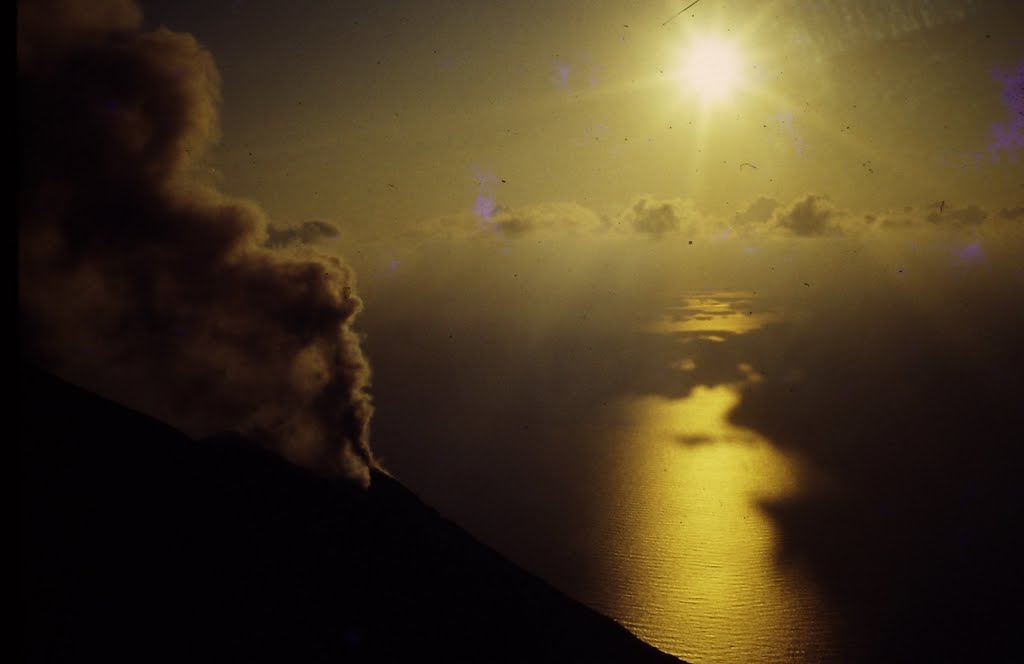 Du Haut du Stromboli by Michel Boyé