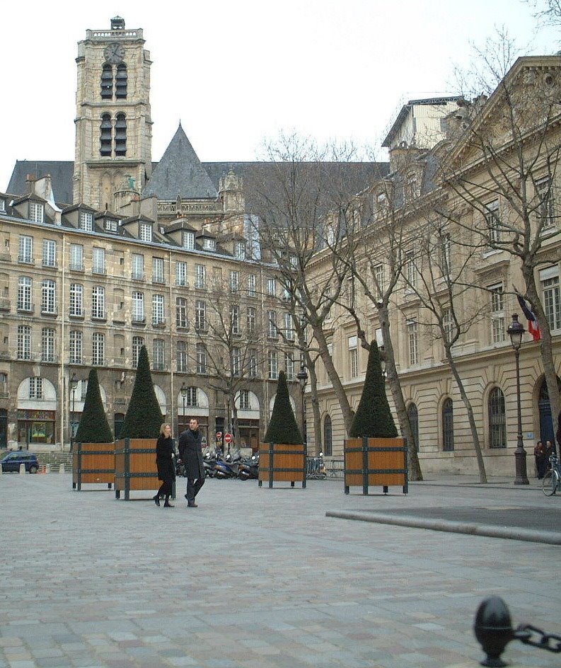 200202 Paris - rue de Rivoli - place Baudoyer by Voltarene