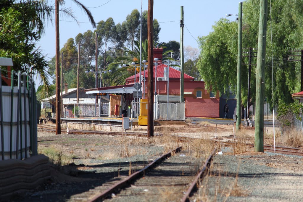 Swan Hill Railway Station by Whroo70