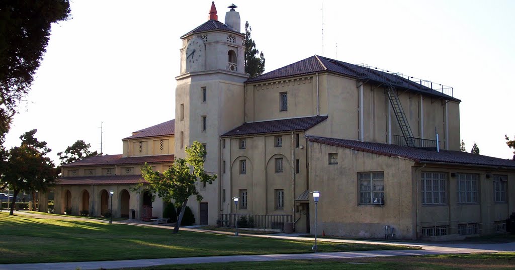 Auditorium at San Bernardino Valley College by MEMDB