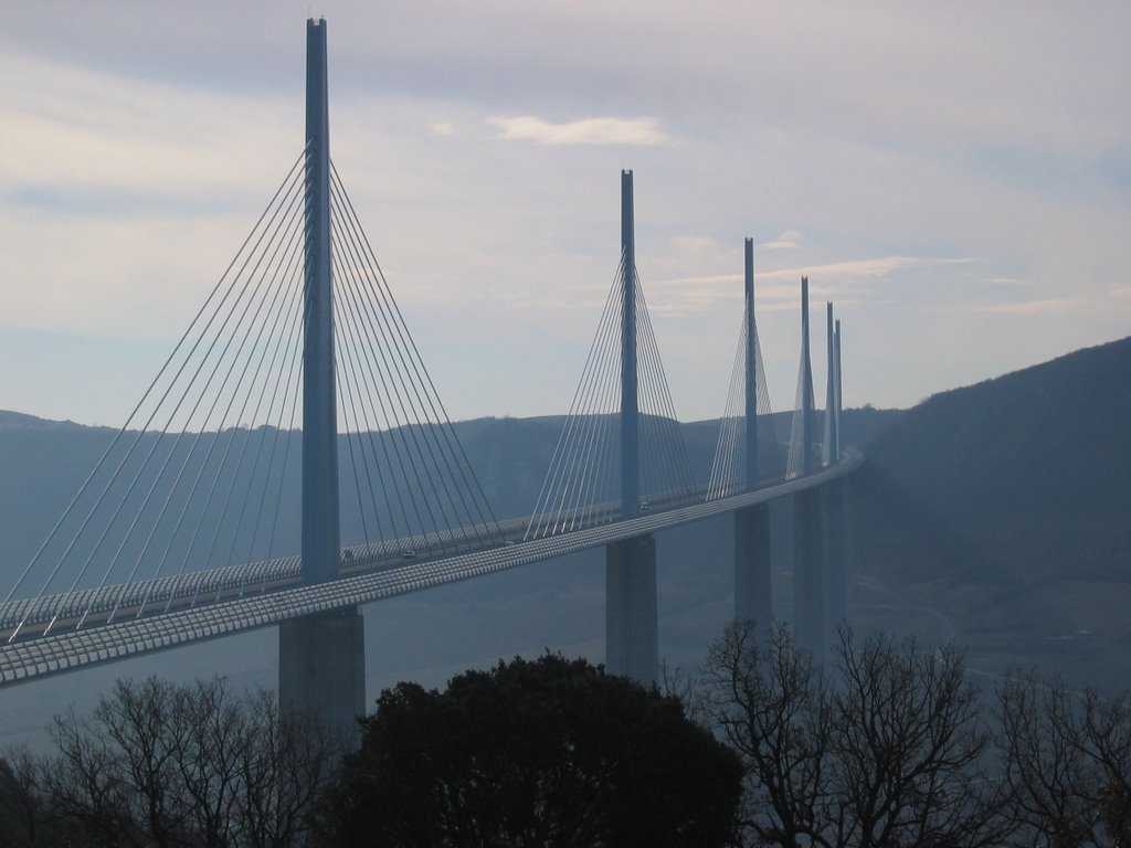 Aveyron, Millau, Viaduc. by Phil'Ours Philippe L…