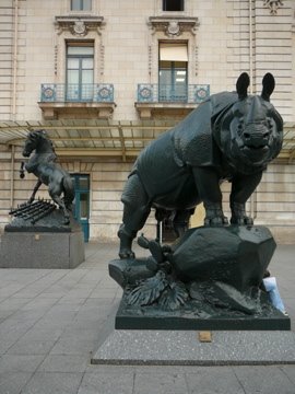 Statuaire animalier sur l'esplanade du Musée d'Orsay by zagreus