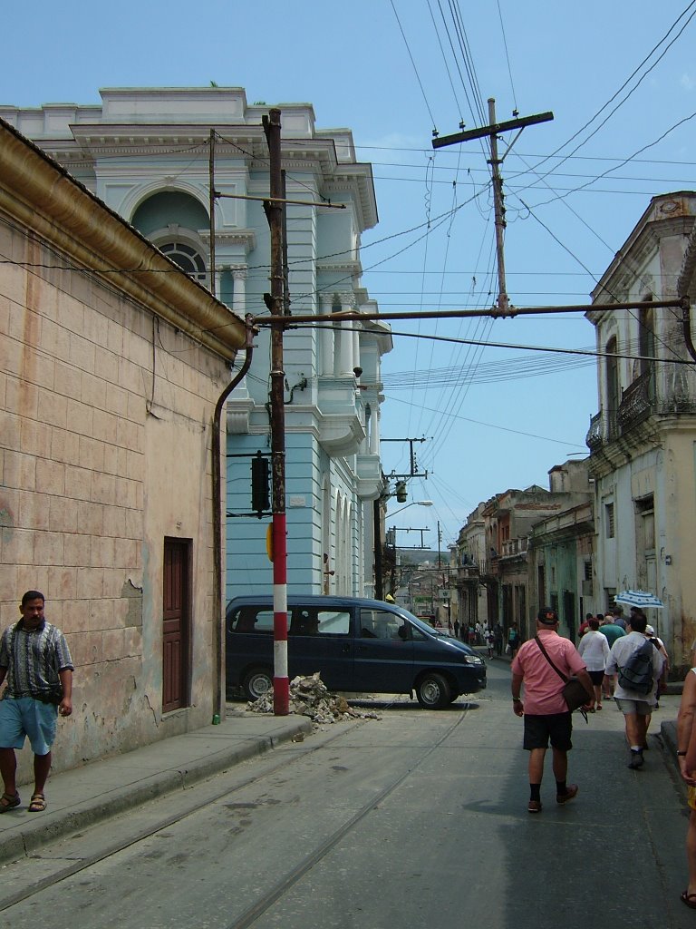 Santiago de Cuba by Phil Leon