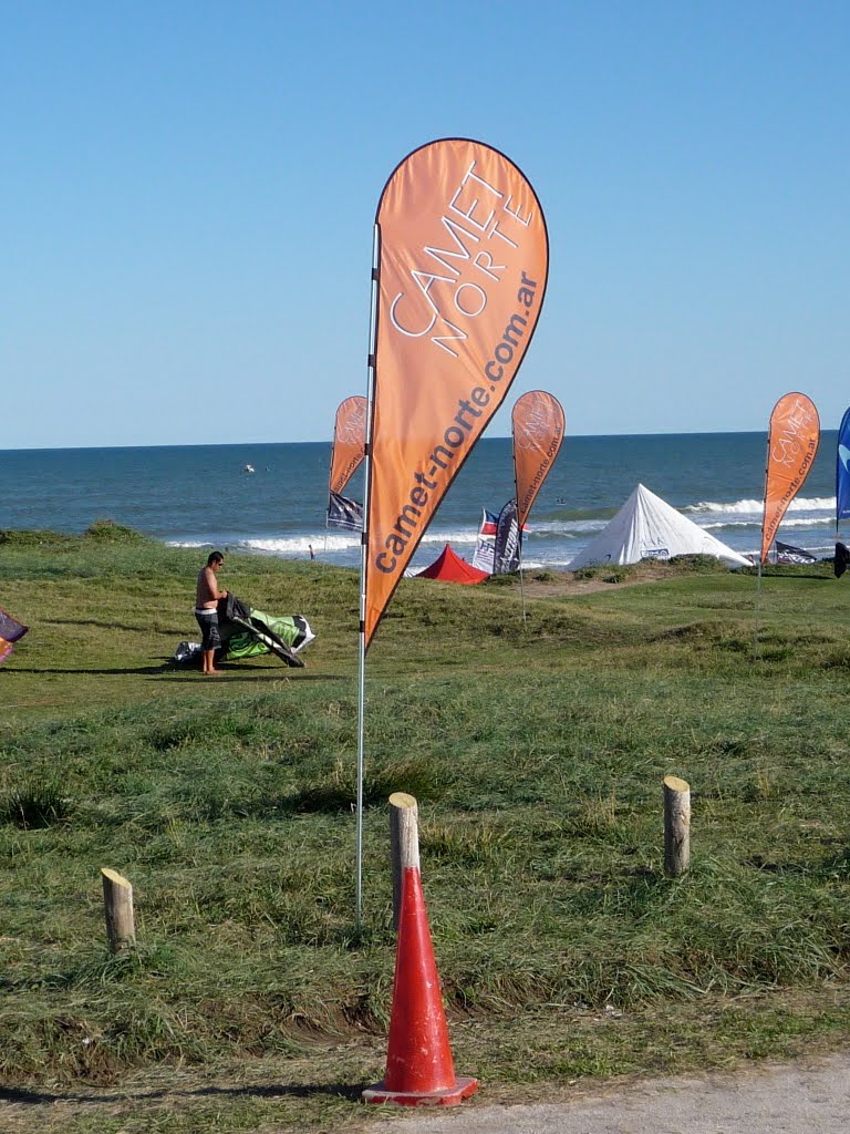 Camet Norte Kite Contest 2010 by Adrian Kupersmid