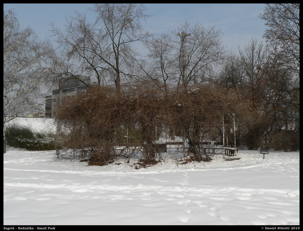 Zagreb - Radnicka - Small Park by danielnikolic