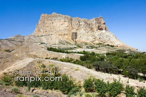 The Soffeh Mountain, Isfahan, Iran by ramin dehdashti - Ir…