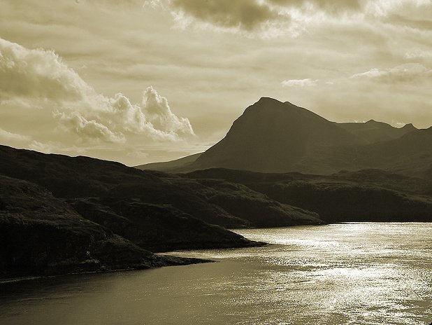 Quinag from Kylescu Bridge by deemikay