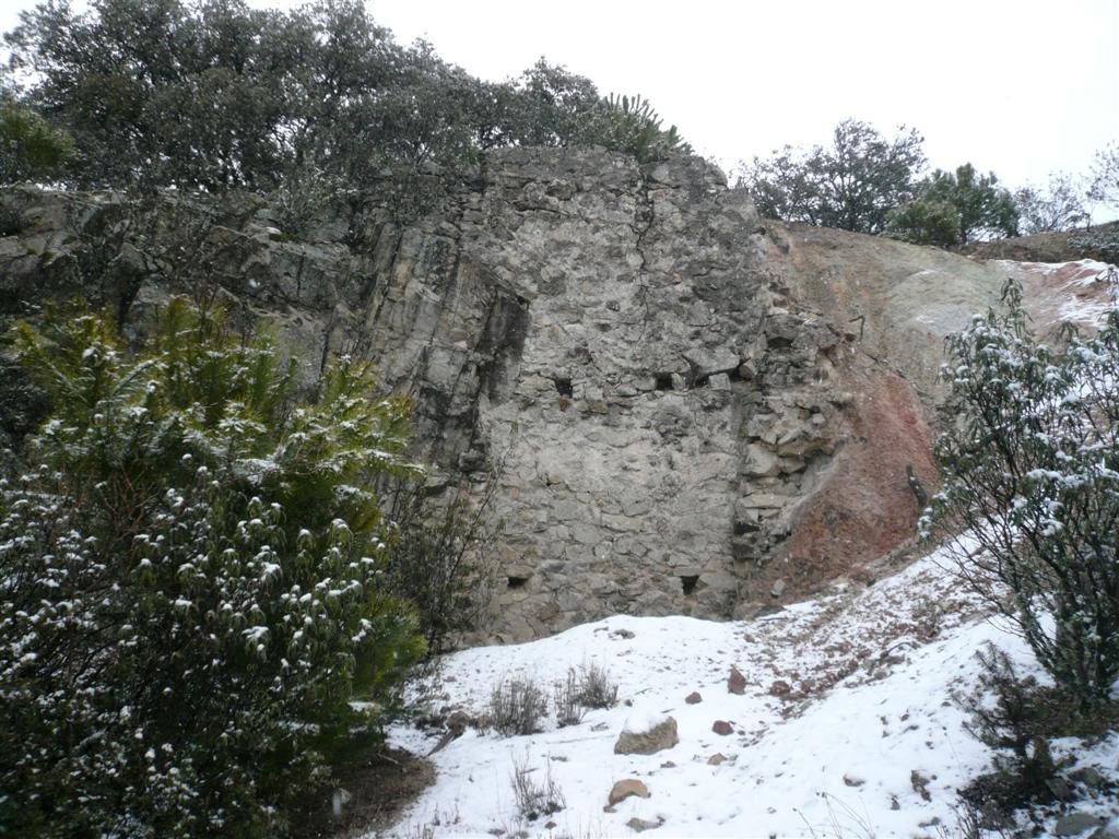 Mina abandonada de Cobre y Uranio Arroyo Torfas by eb4cak