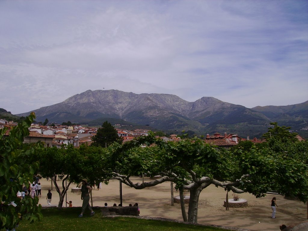 Parque de la Soledad, Mombeltrán by jorgegetafe