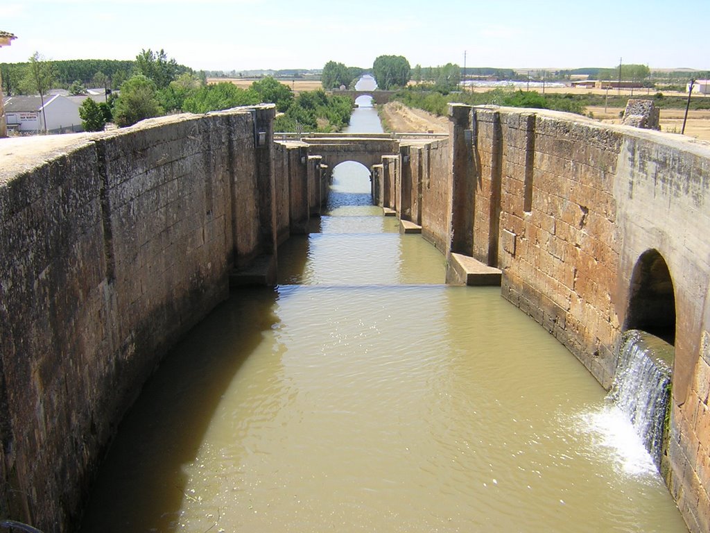 Canal de Castilla by pilar.angel