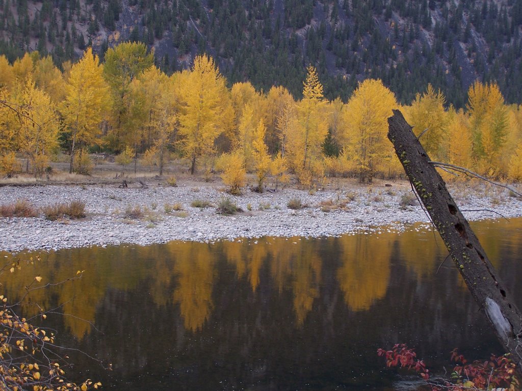 Similkameen River colours by Nemlander