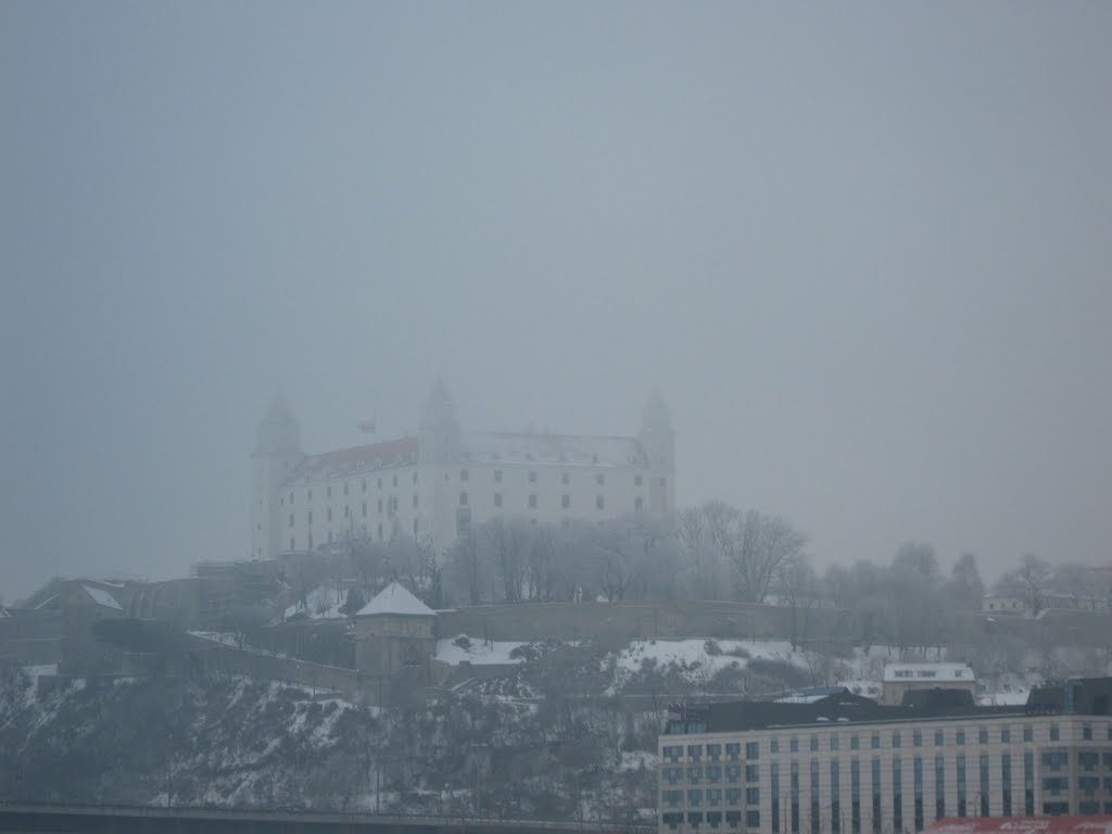 Burg Hrad im Nebel by Der weiße Wolf