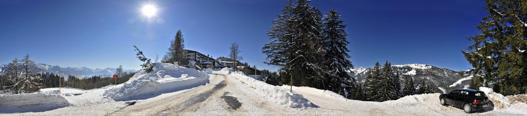 Allgäuer Berghof Panorama by Friedhelm Hofstetter