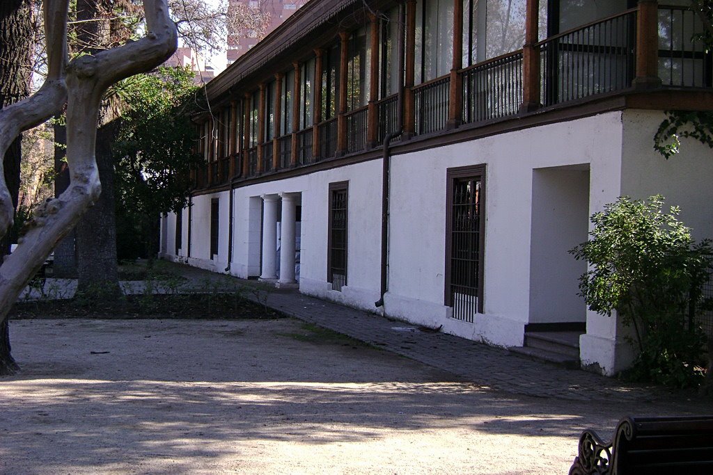 Instituto Cultural de Las Condes by cristian.garcia