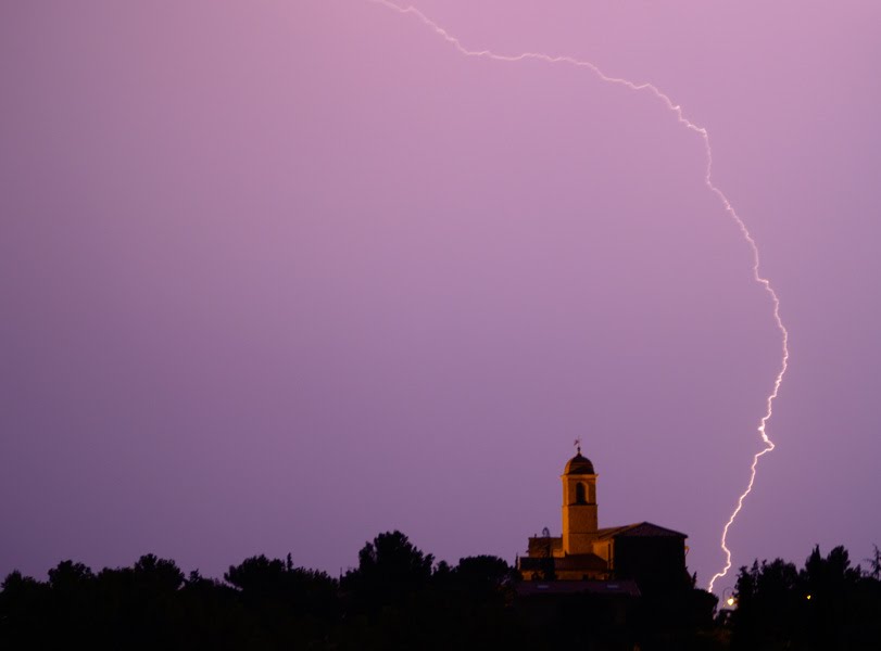 Orage sur Notre Dame by lilasm