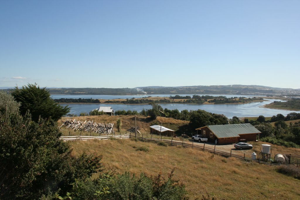 Rio Pudeto - Ancud. by Mario Jarpa Radic.