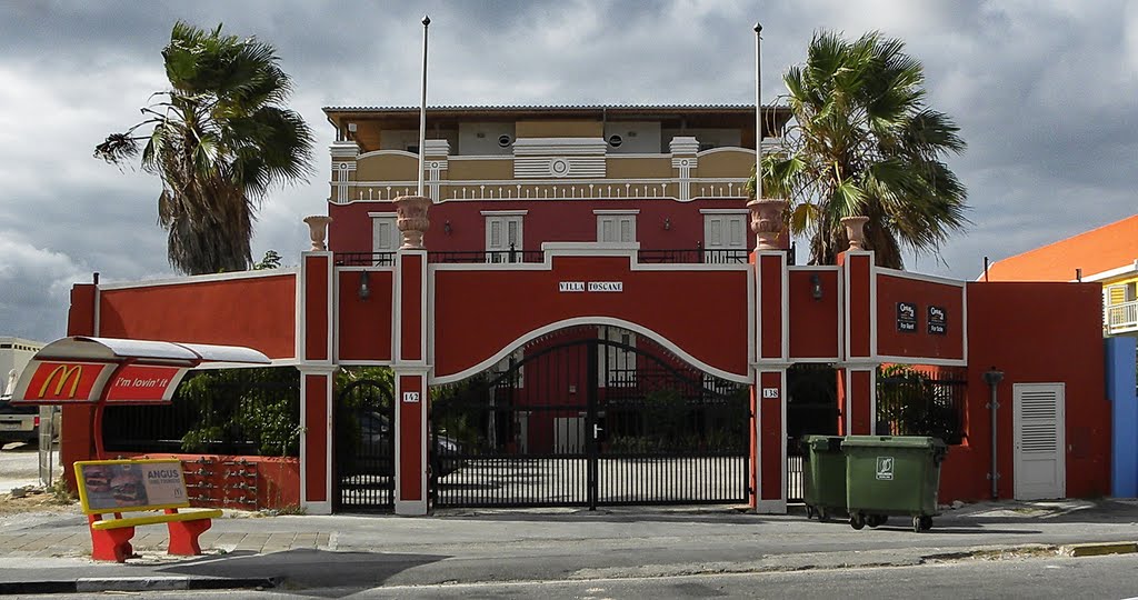 CURACAO.Appartmentbuilding Villa TOSCANE.At the other (sea)side beachclub "MOON". by Feika