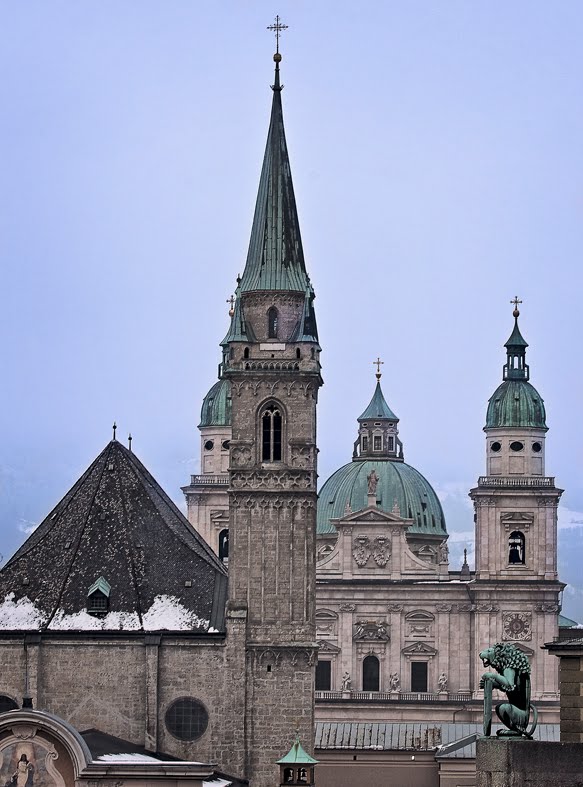 Blaue Stunde in Salzburg by Robert Schüller