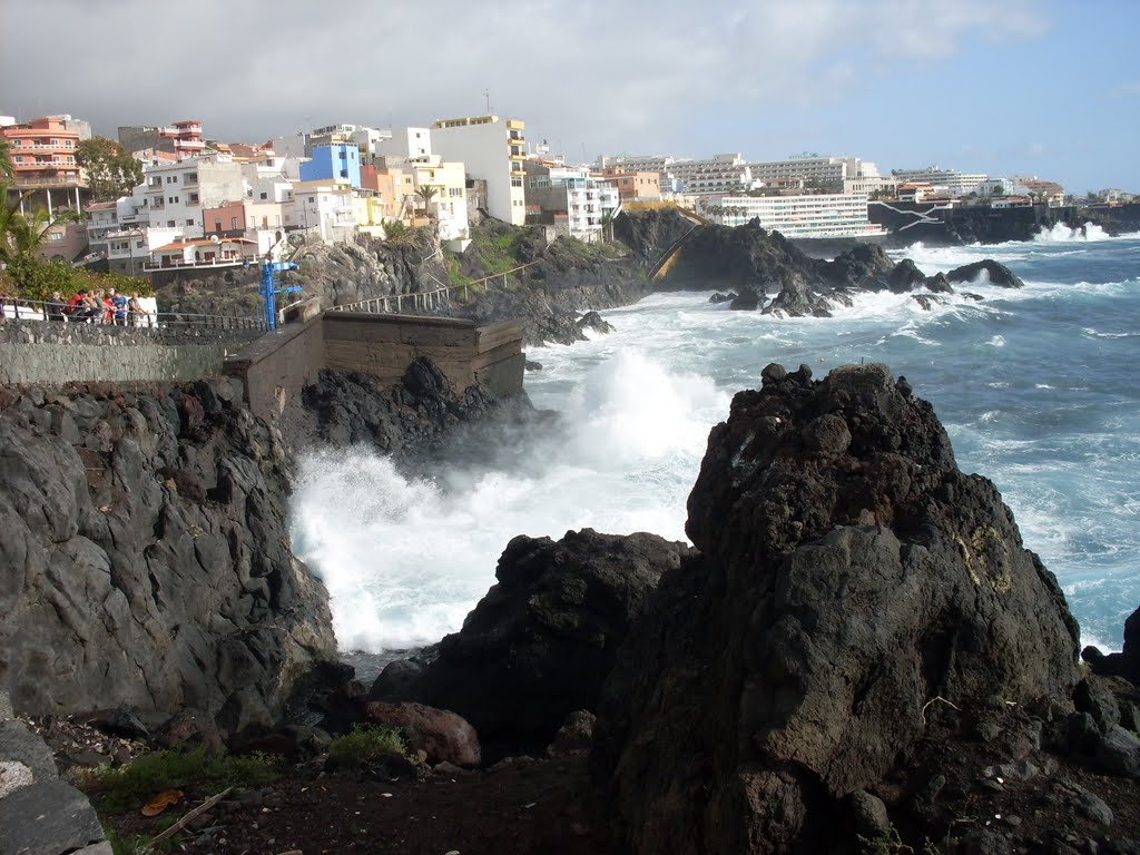 Volcanic Blowhole.. Puerto Santiago..Tenerife by steandeb