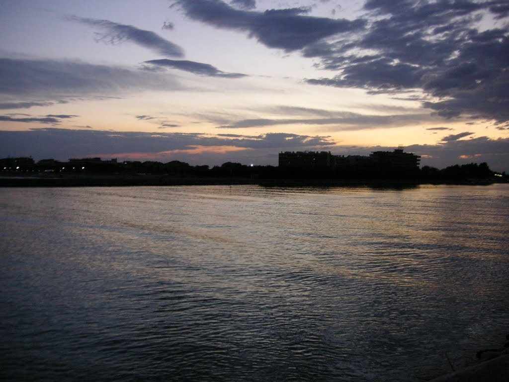 The steel sea (Caorle, Italy) by george.stan