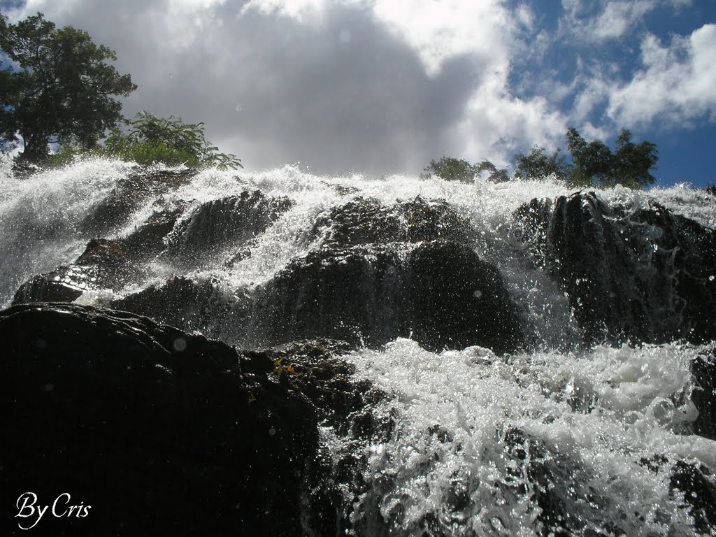 Cachoeira do Candinho by Chraisller Abrantes Lima كريس