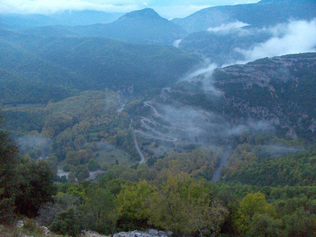 Ζαγοροχώρια ο δρόμος για το Πάπιγκο (Zagorochoria) by Odysseas Efthimiou